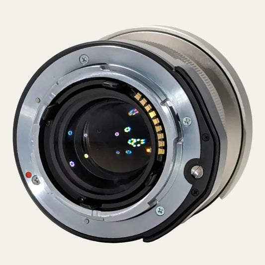 Carl Zeiss Planar T* 35mm f2.0 wide angle lens for Contax G2