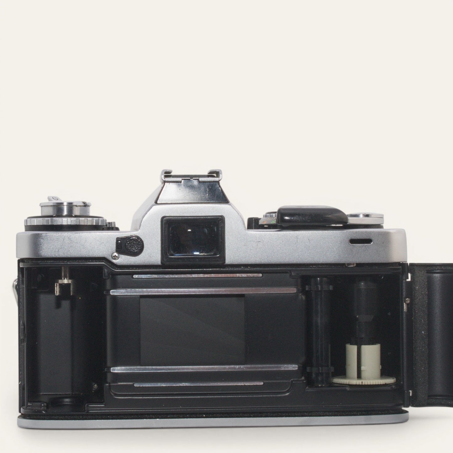Minolta XD-11 35mm SLR Film Camera  MD Rokkor-X 50mm f/1.7