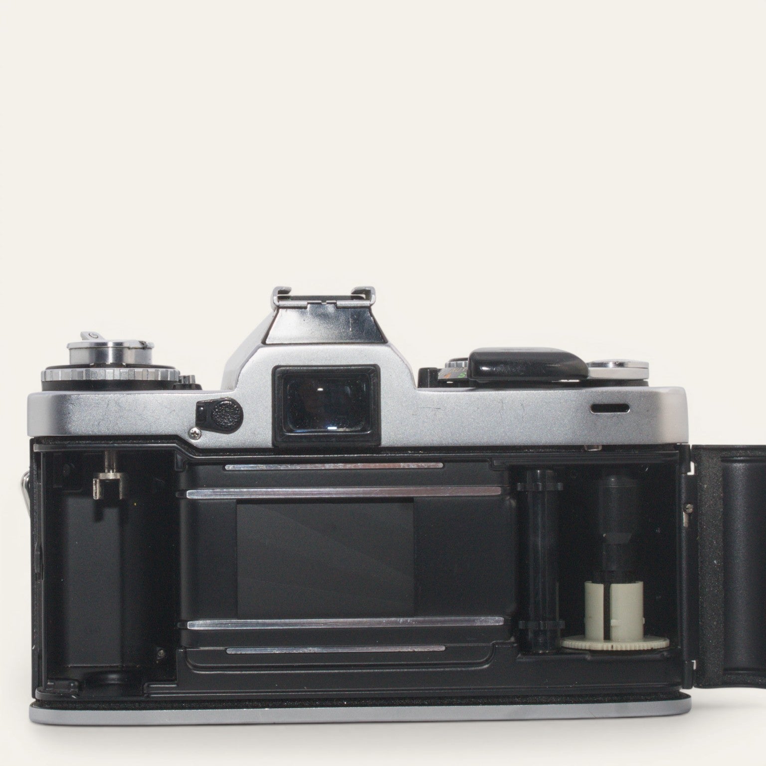 Minolta XD-11 35mm SLR Film Camera  MD Rokkor-X 50mm f/1.7