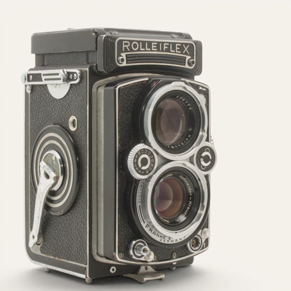 Rolleiflex 3.5E Type 2 TLR with Xenotar 75mm f/3.5