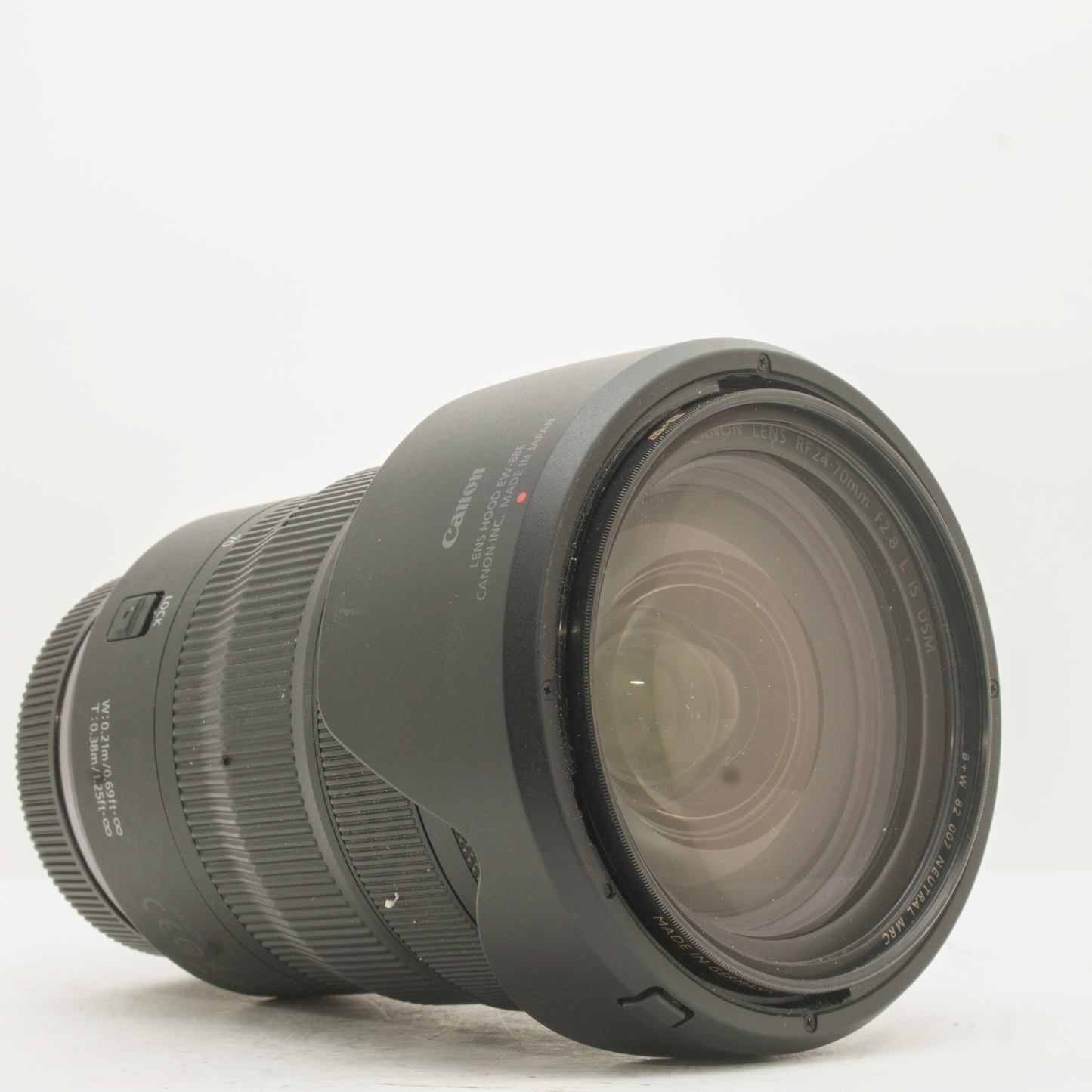 Canon RF 24-70mm f/2.8L IS USM — Mint
