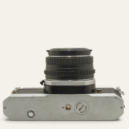 Pentax K1000 35mm Camera with 50mm f/2 Lens