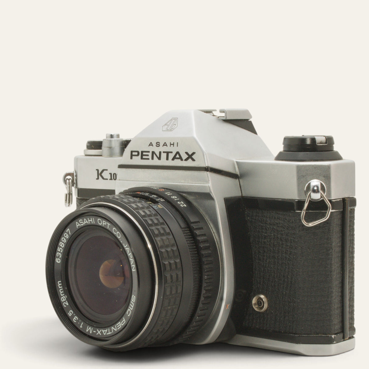 Pentax K1000 with SMC Pentax-M 28mm f/3.5 Lens