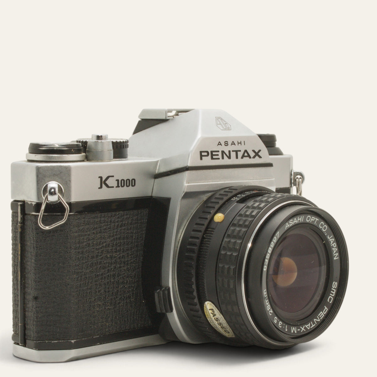 Pentax K1000 with SMC Pentax-M 28mm f/3.5 Lens