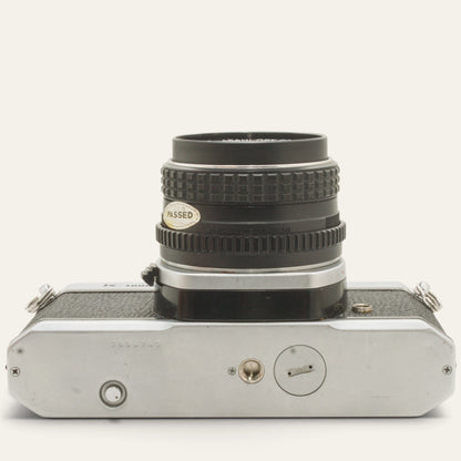 Pentax K1000 with SMC Pentax-M 28mm f/3.5 Lens