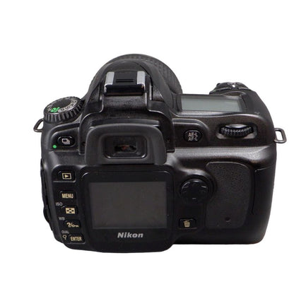 Nikon D50 Digital SLR with AF-S Nikkor 18-55 Lens