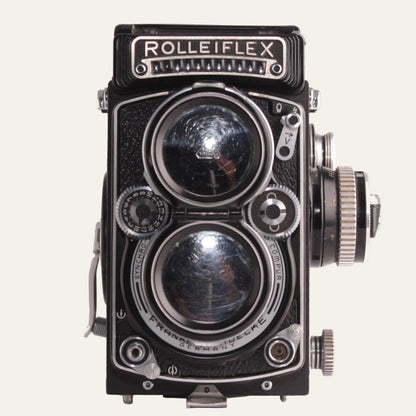Rolleiflex 2.8F TLR Camera – Zeiss Planar 80mm f/2.8 – Mint