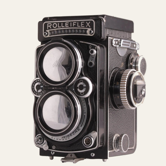 Rolleiflex 2.8F TLR Camera – Zeiss Planar 80mm f/2.8 – Mint