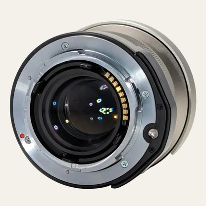 Carl Zeiss Planar T* 35mm f2.0 wide angle lens for Contax G2