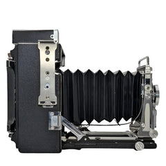 Pacemaker Graflex Crown Graphic Special 4x5 film camera with Schneider-Kreuznach 135mm f4.7 Xenar lens and flash unit