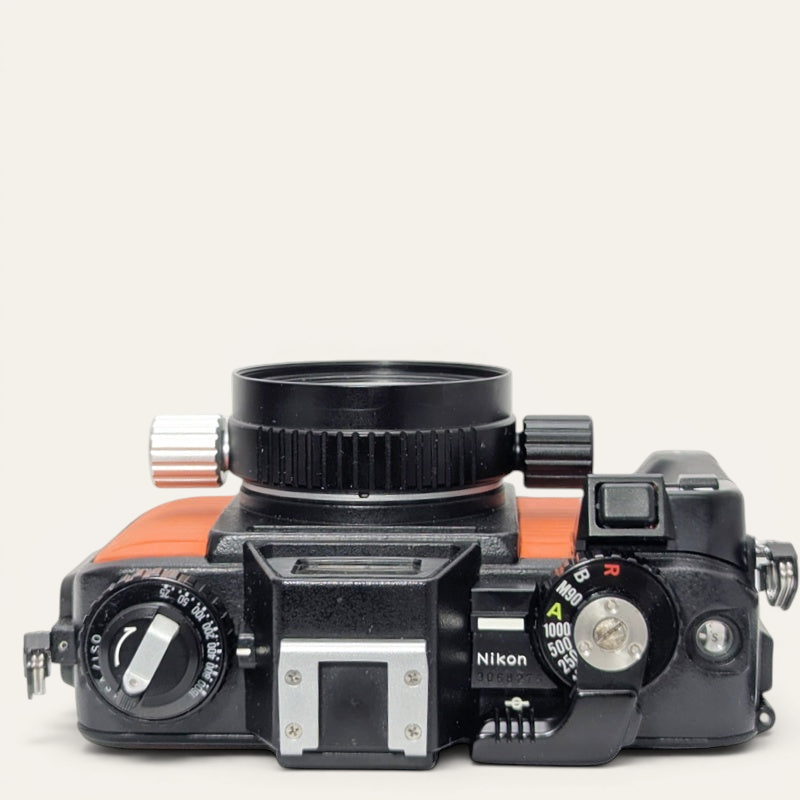 Nikonos V 35mm Underwater Camera with Nikkor 35mm f/2.5 Lens